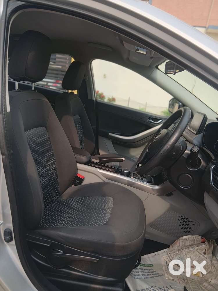 Tata Nexon 1.2 Revotron Xza Plus, 2019, Petrol