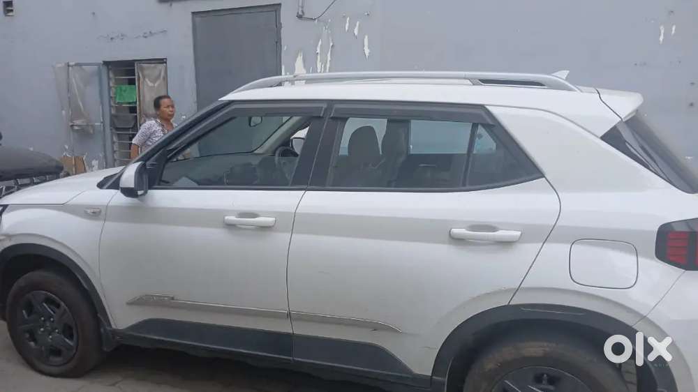 Hyundai New Venue Se Petrol Manual 2023