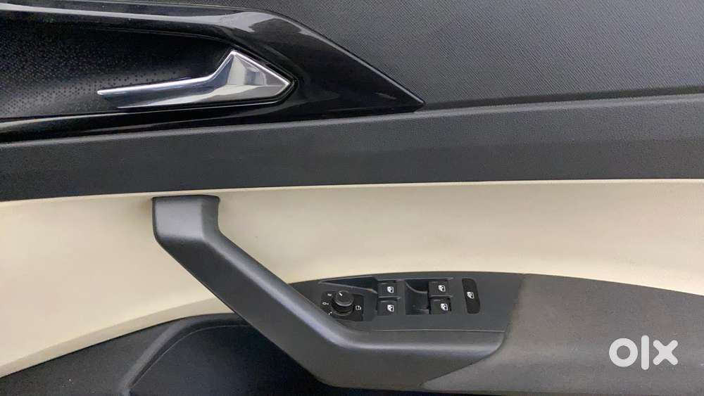 Skoda Slavia 1.0 Ambition Tsi, 2022, Petrol