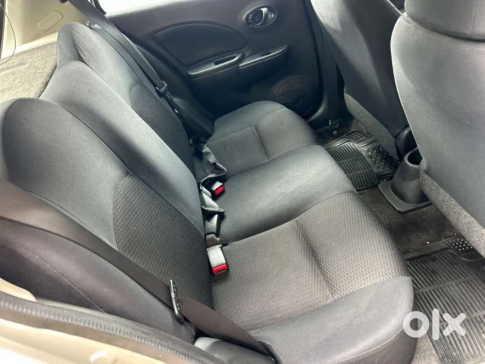 Nissan Micra Active 2011 Variant