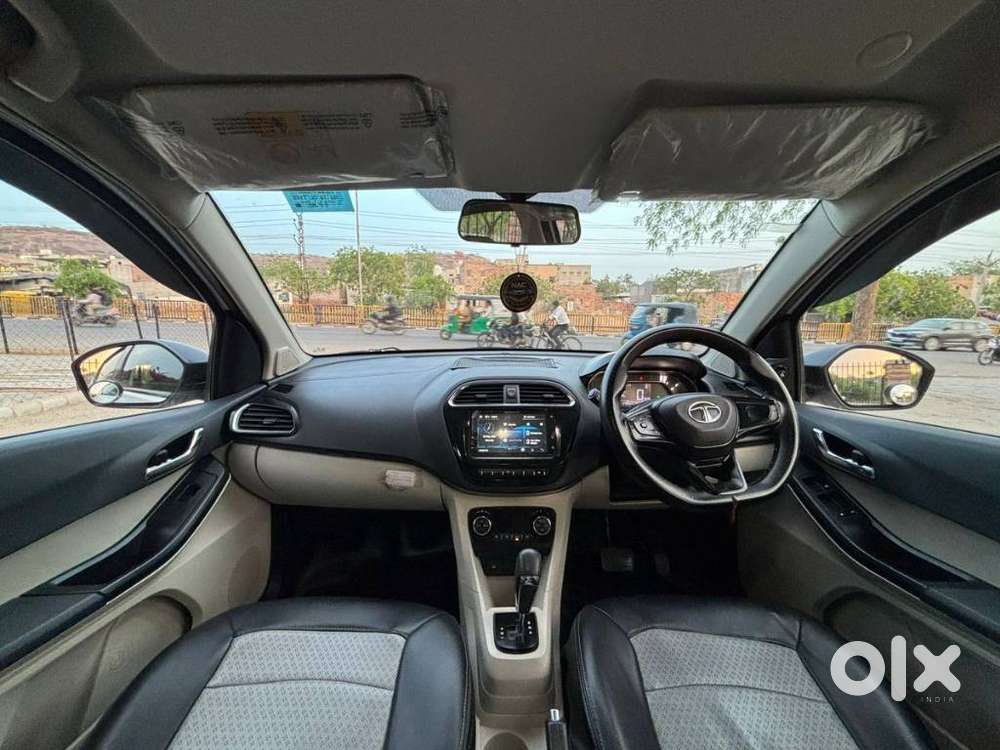 Tata Tiago 1.2 Revotron Xza, 2022, Petrol