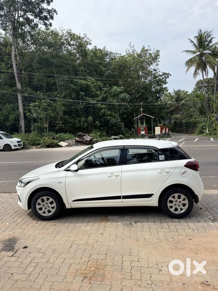 Hyundai I20 Sportz 1.2 Bs-iv, 2019, Petrol