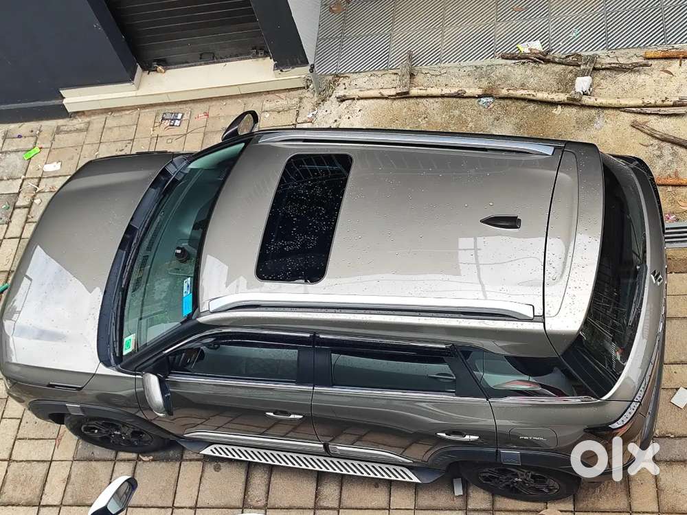 Maruti Suzuki Brezza 2025 Zxi