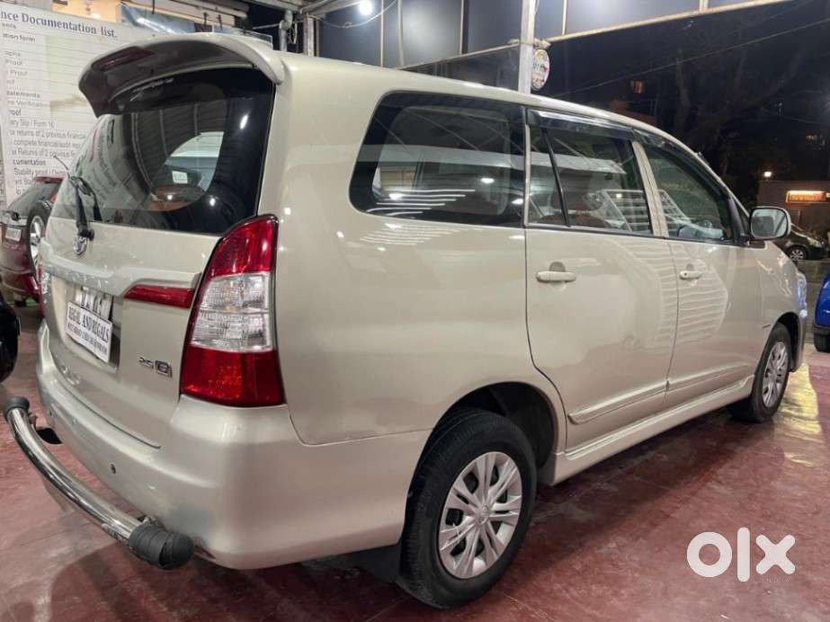 Toyota Innova 2.5 G (diesel) 8 Seater, 2014, Diesel