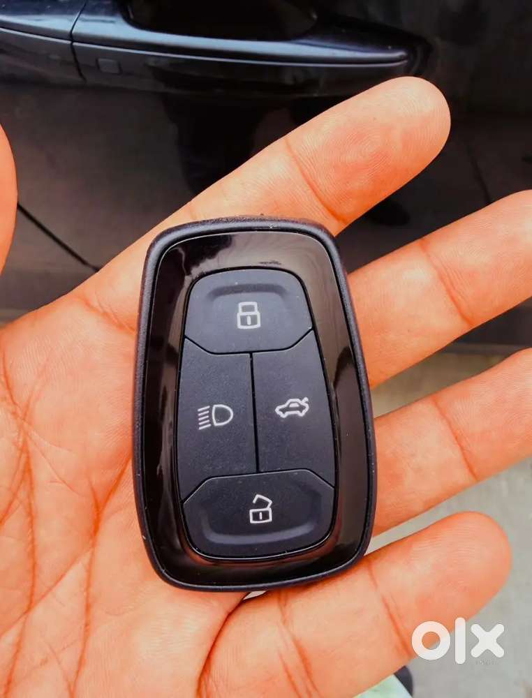 Tata Harrier 2027 Diesel 85000 Km Driven