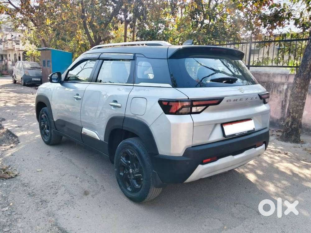 Maruti Suzuki Brezza 1.5 Zxi Smart Hybrid Dual Tone, 2023, Petrol