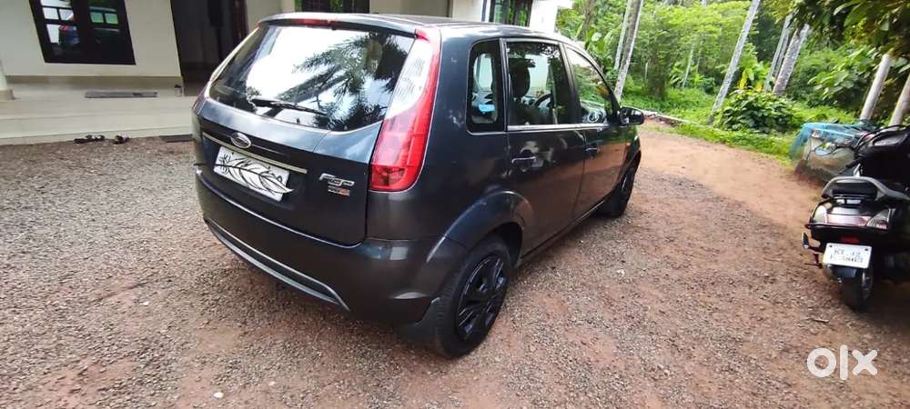 Ford Figo 2011 Diesel 142000 Km Driven