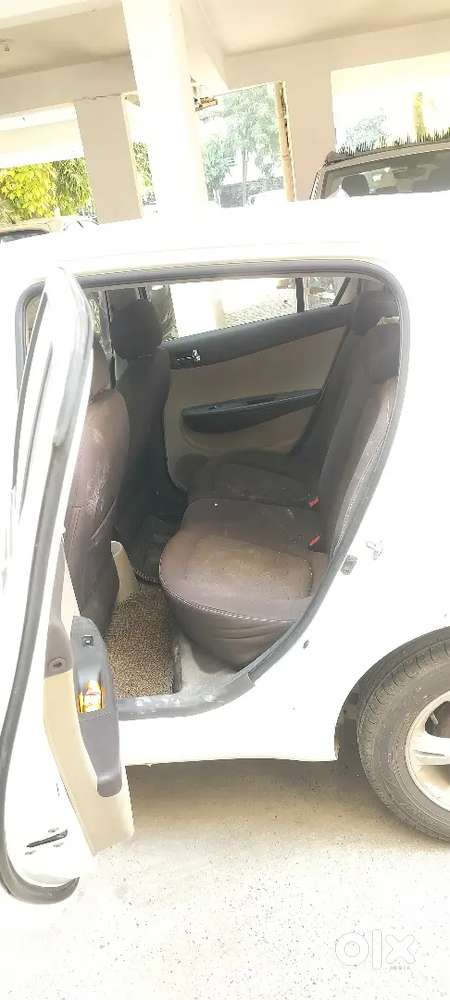 Hyundai I20 Asta 2011
