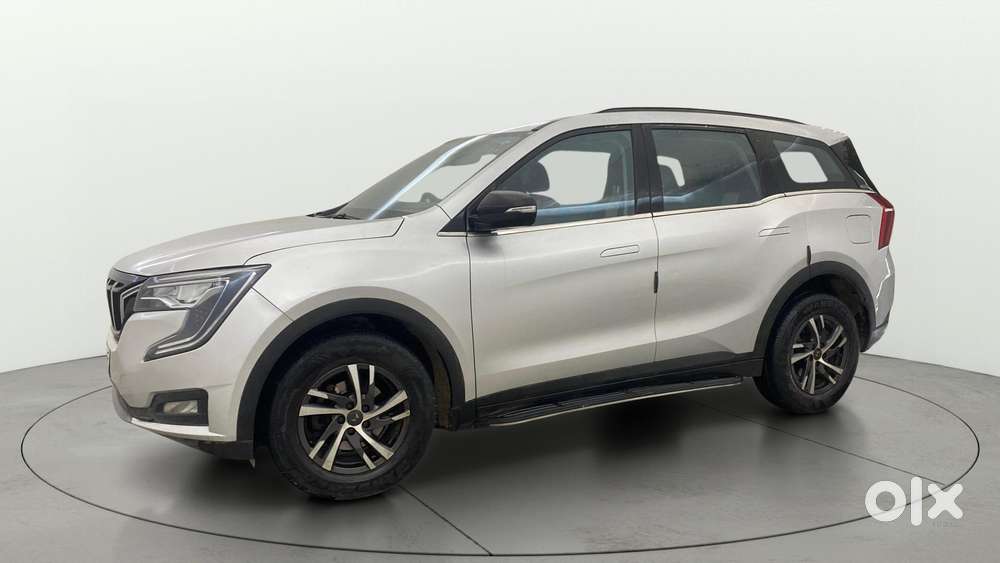 Mahindra Xuv700 2.0 Ax 5 Petrol Mt Str, 2022, Petrol