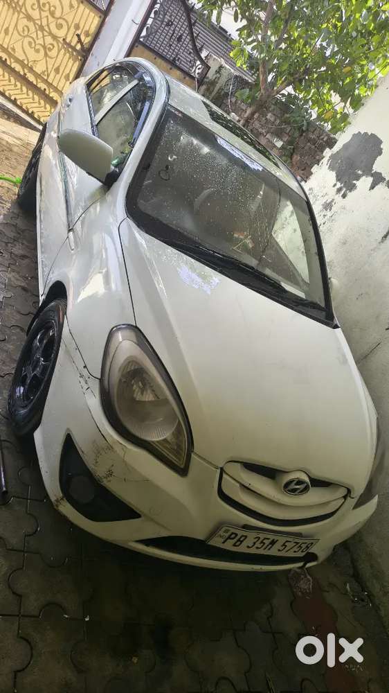 Hyundai Verna 2010 Diesel 150000 Km Driven