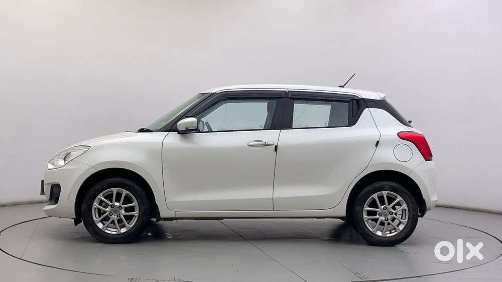 Maruti Suzuki Swift Amt Zxi, 2023, Petrol