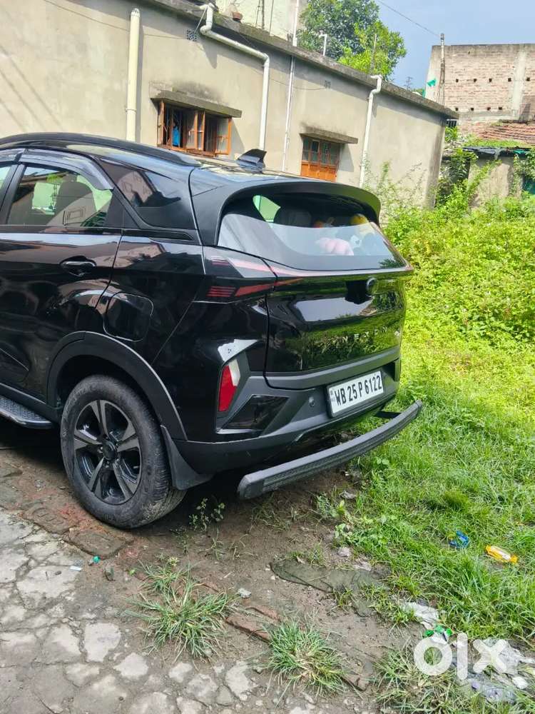 Tata Nexon Creative Plus (s) Revotron 6amt Dt (dark Edition)-2025
