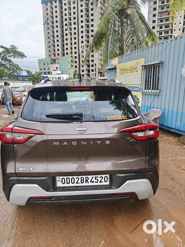Nissan Magnite 1.0 Xv Premium, 2021, Petrol