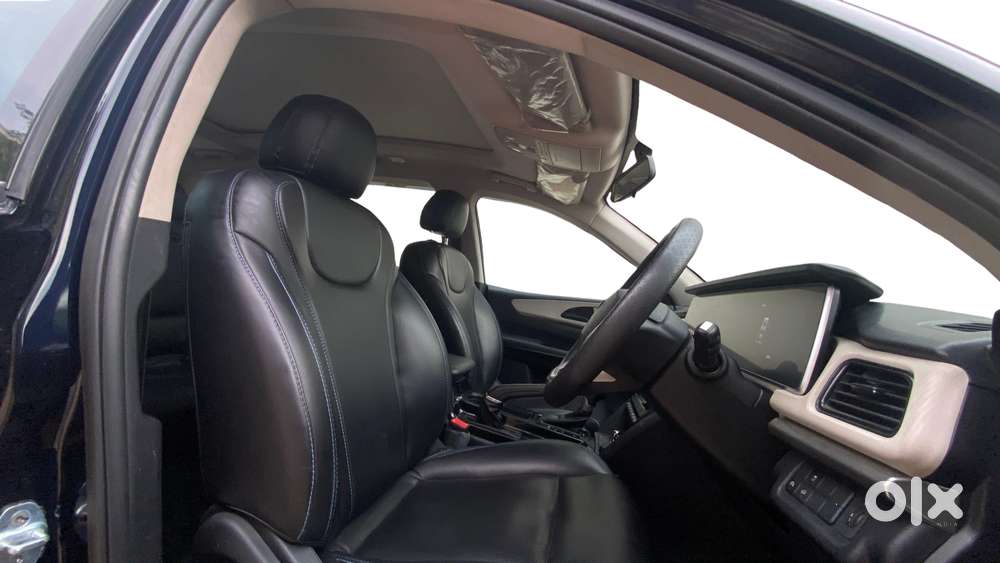 Mahindra Xuv700 2.2 Ax 5 Diesel At 7 Str, 2024, Diesel