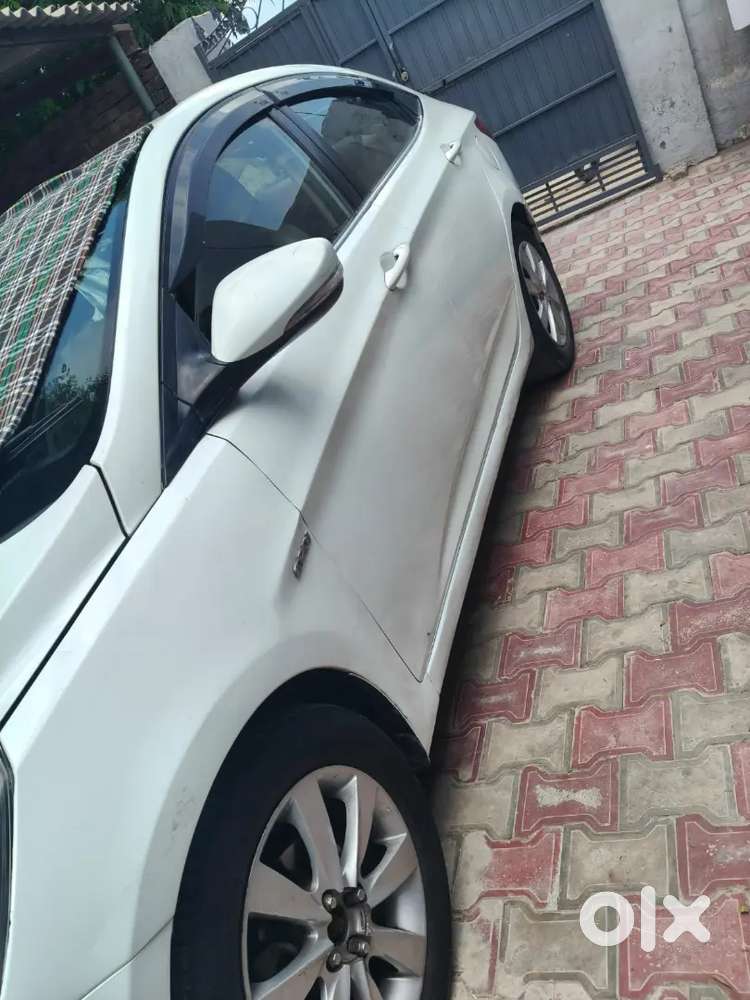 Hyundai Verna Sx Crdi 2013