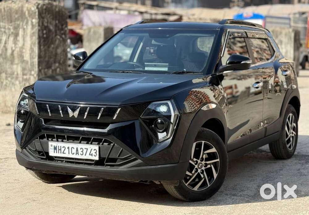 Mahindra Xuv 3xo Ax5 Pm Mt, 2024, Petrol