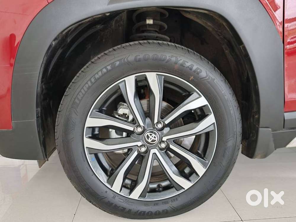 Toyota Urban Cruiser Taisor V 1.0 Petrol Mt Dual Tone, 2025, Petrol