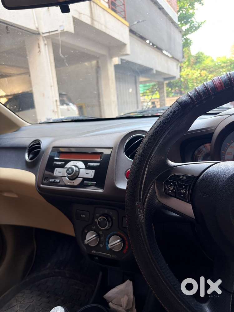 Honda Brio Petrol 2013
