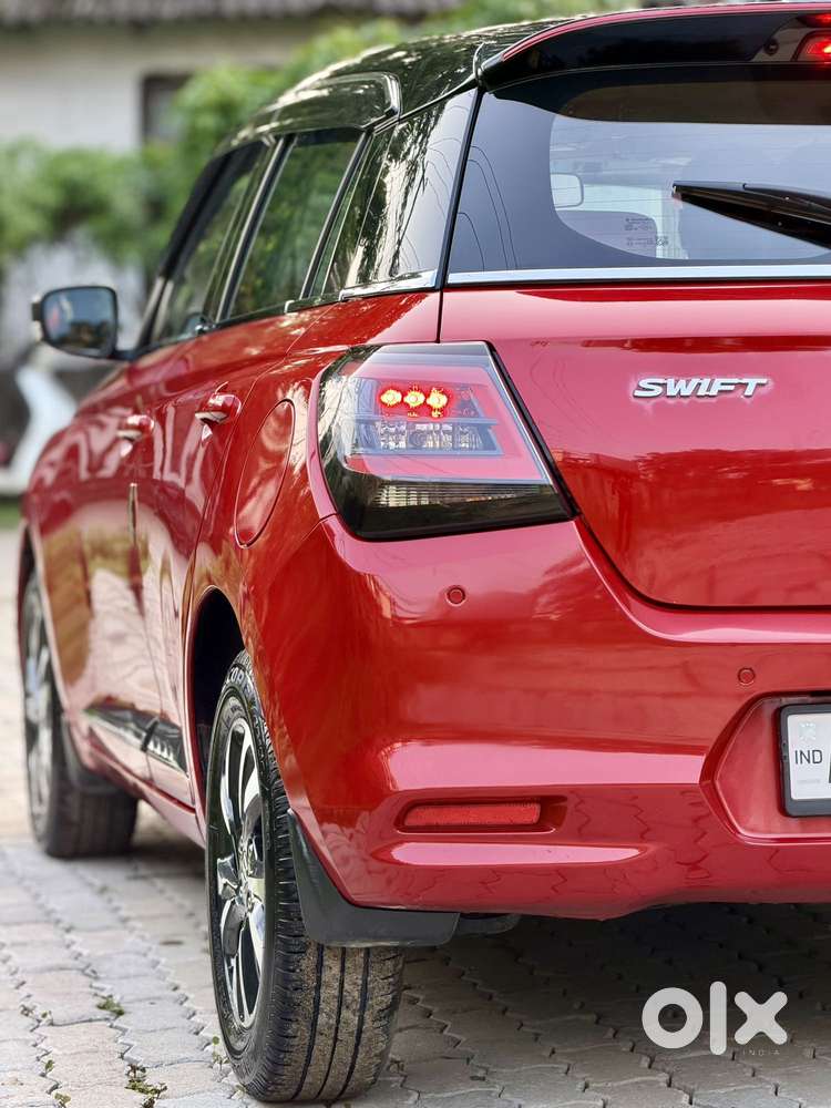 Maruti Suzuki Swift Zxi Plus Dual Tone, 2025, Petrol