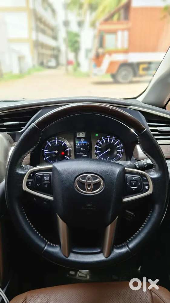 Toyota Innova Crysta 2020 Diesel Well Maintained
