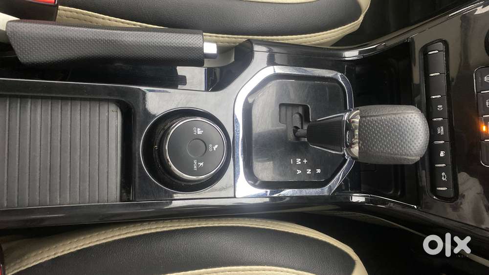 Tata Nexon 1.2 Revotron Xza Plus Premium, 2021, Petrol