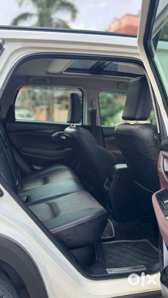 Maruti Suzuki Grand Vitara Smart Hybrid Alpha, 2023, Petrol