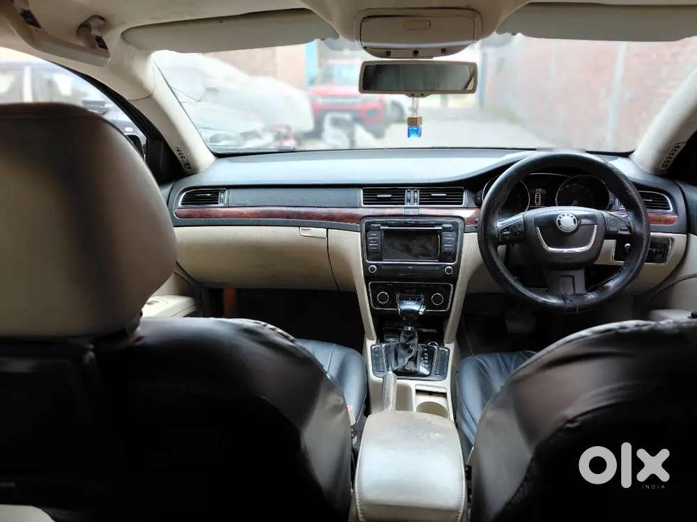 Skoda Superb 2011 Petrol, 3rd Owner, Excellent Condition