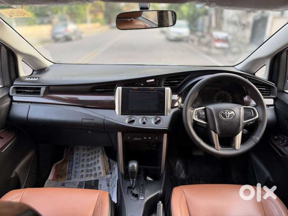 Toyota Innova Crysta 2.8 Gx At 8s, 2020, Diesel