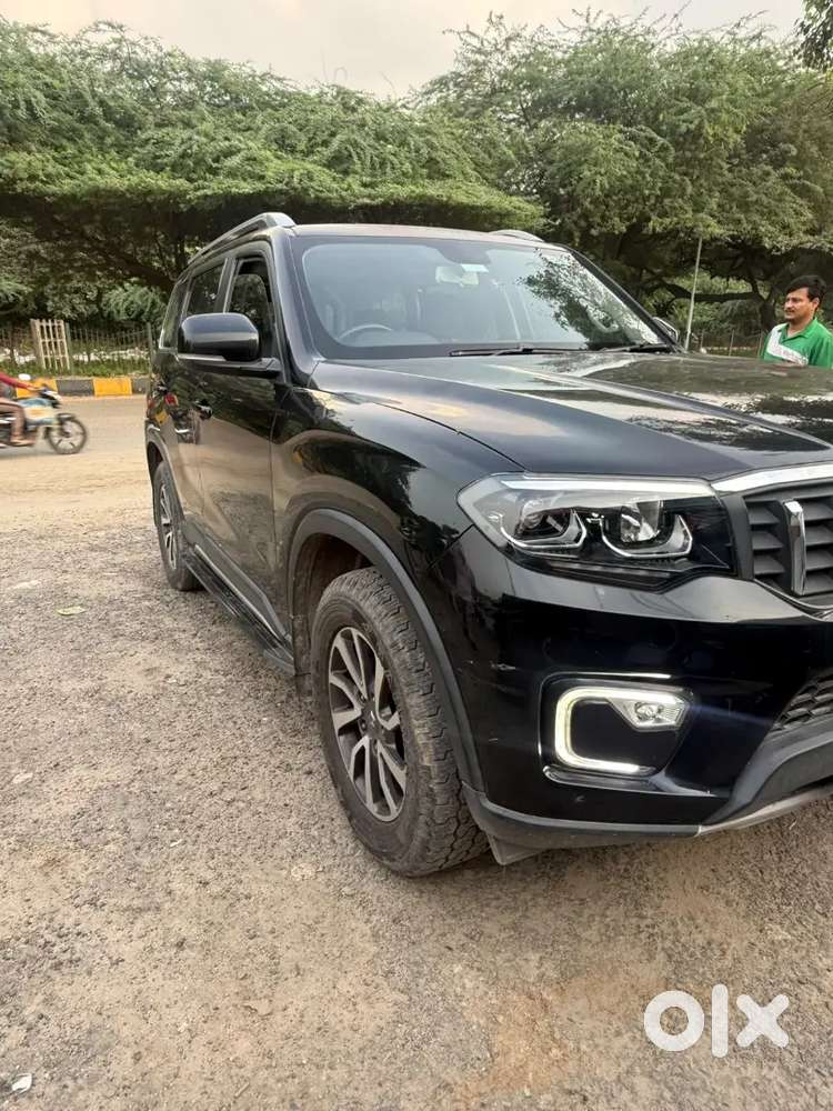 Scorpio Black Colour