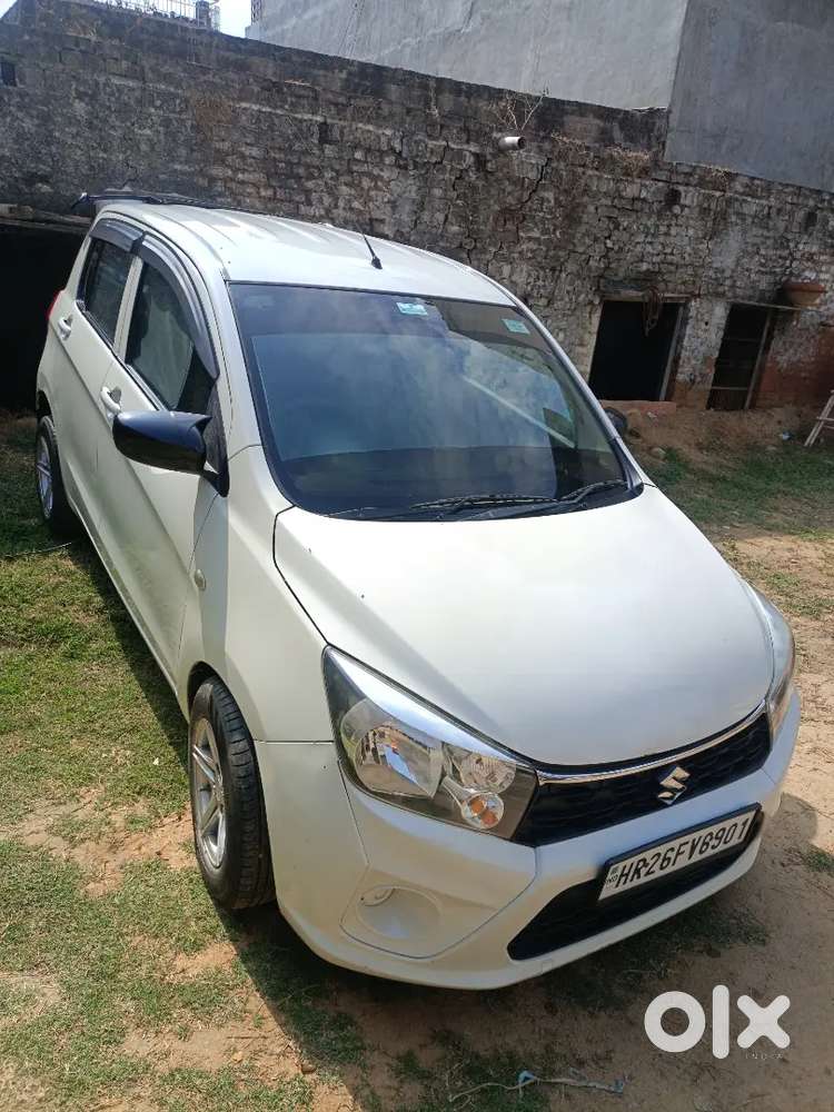 Celerio Car One Hand