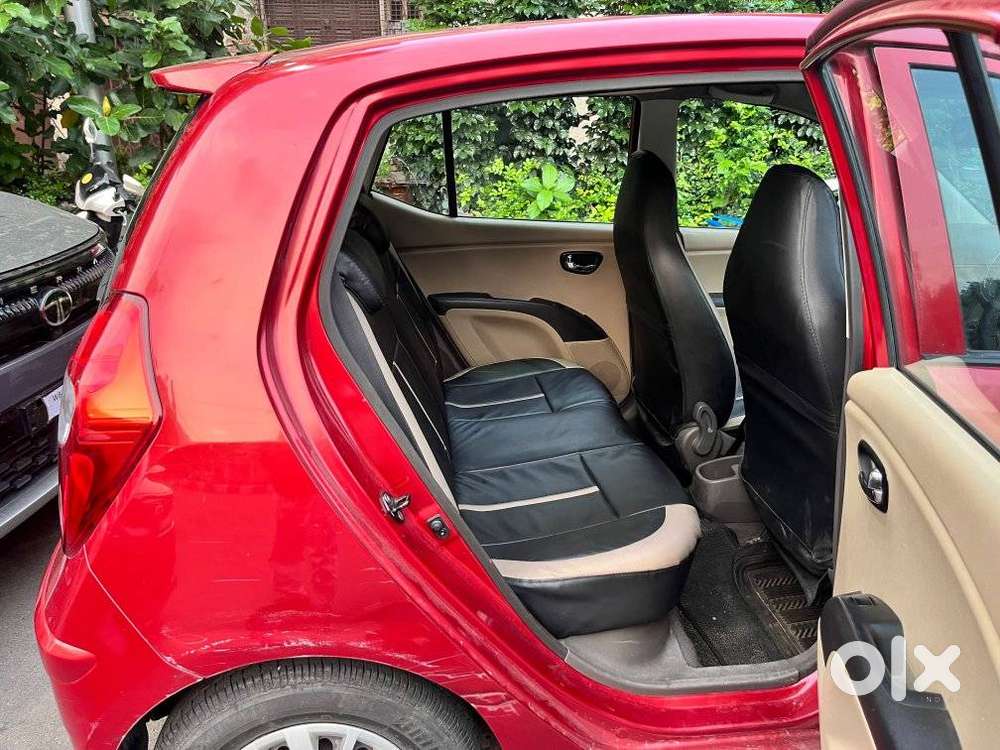 Hyundai I10 Sportz At, 2013, Petrol