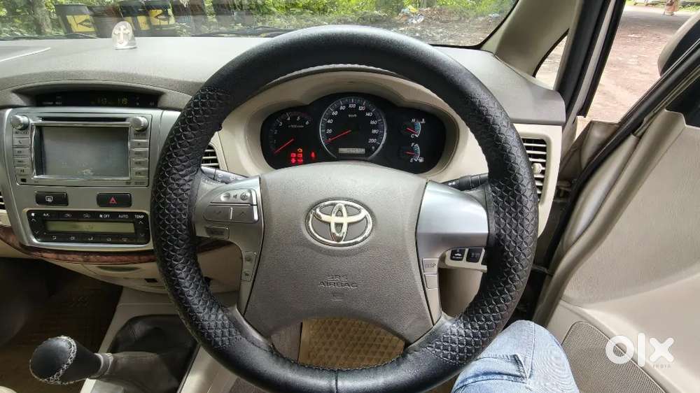 Toyota Innova 2014 Diesel Well Maintained