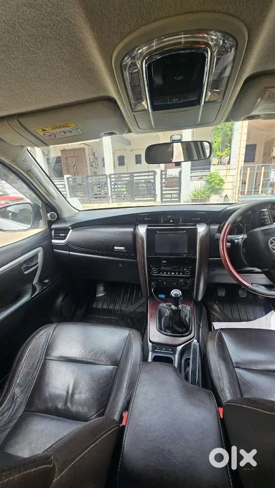 Toyota Fortuner 2017 Diesel 292000 Km Driven