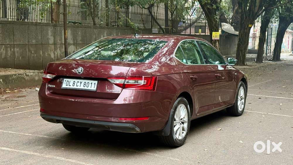Skoda Superb Lk 1.8 Tsi At, 2016, Petrol