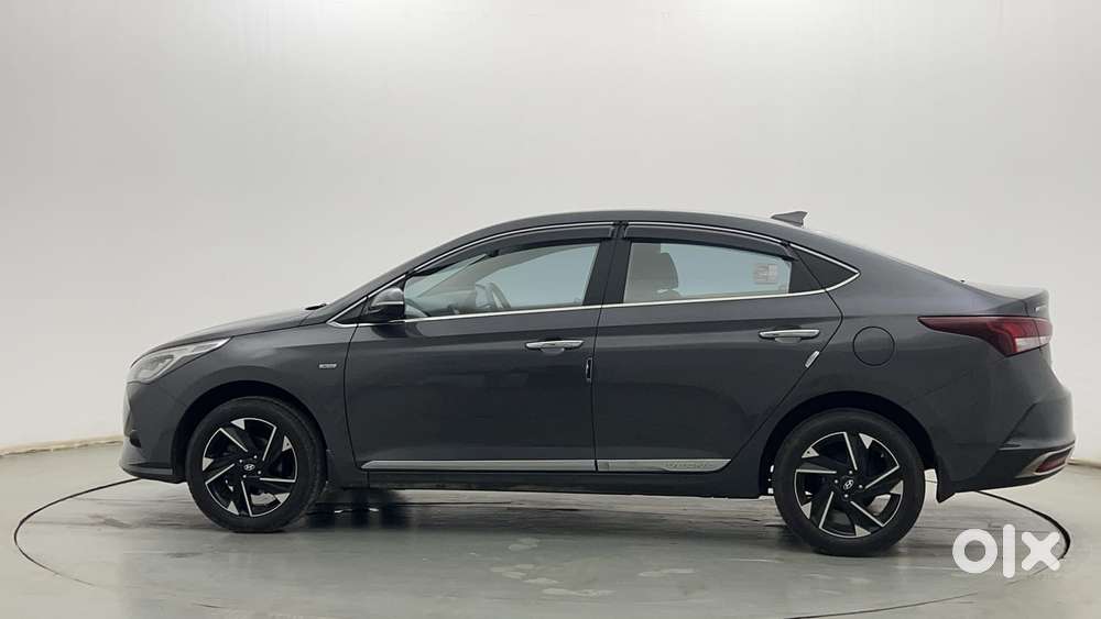 Hyundai Verna 1.5 Sx (o) Vtvt Ivt, 2022, Petrol