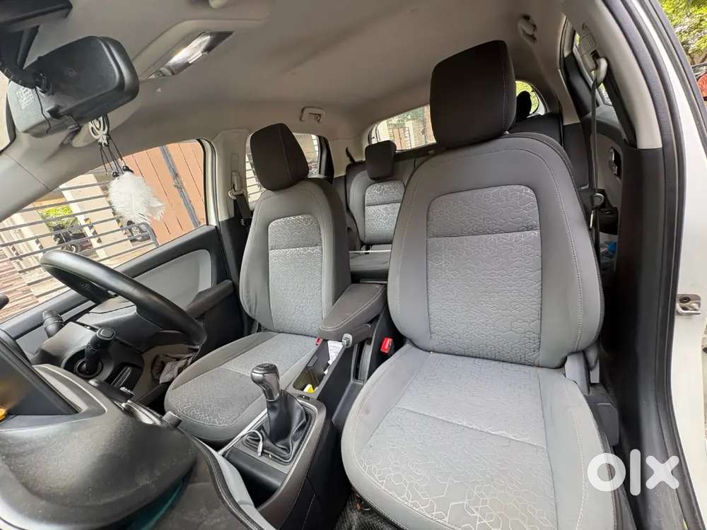 Single Owner, Power Steering, Reverse Camera, Ceramic Coating,