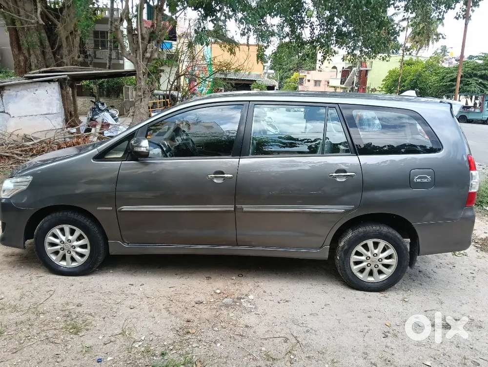 Toyota Innova Diesel 7 Str 2013