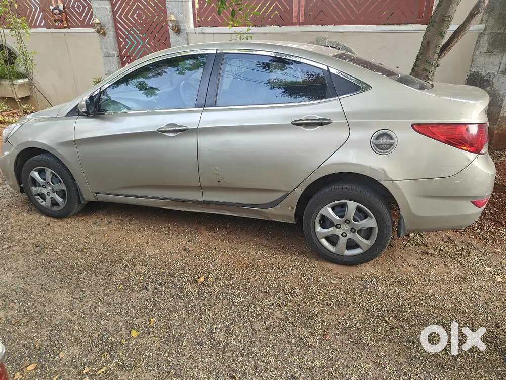 Hyundai Verna 2011 Cng & Hybrids 130000 Km Driven