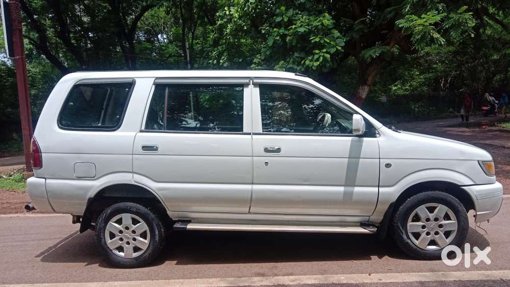 Chevrolet Tavera 2012-2017 Neo 3 Ls 7 Seats Bsiv, 2016, Diesel