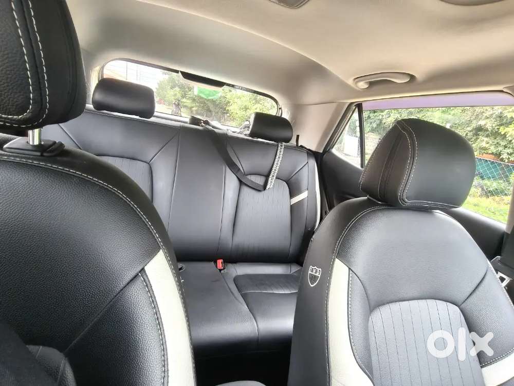 Hyundai Venue Dct Automatic Sx (o) Top Model