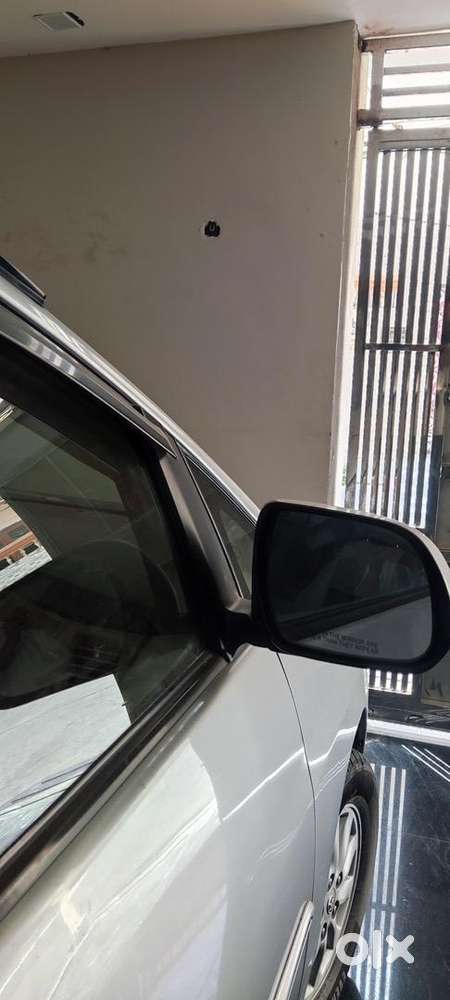 Toyota Innova 2013 Diesel 67000 Km Driven