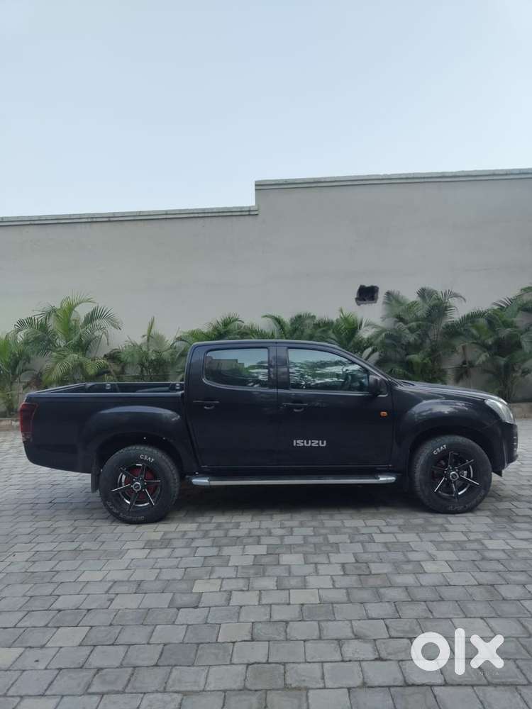 Isuzu S-cab 2022 Diesel