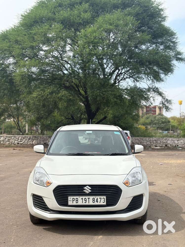 Maruti Suzuki Swift Vxi + Manual, 2021, Petrol