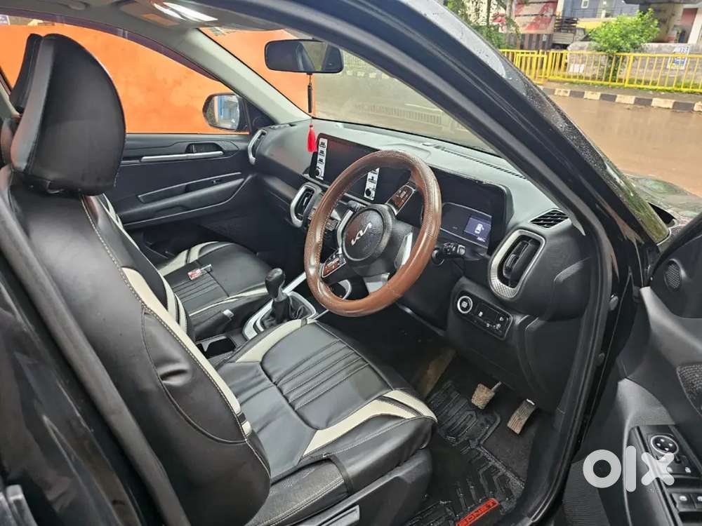 Kia Sonet 2023 Petrol 27000 Km Driven
