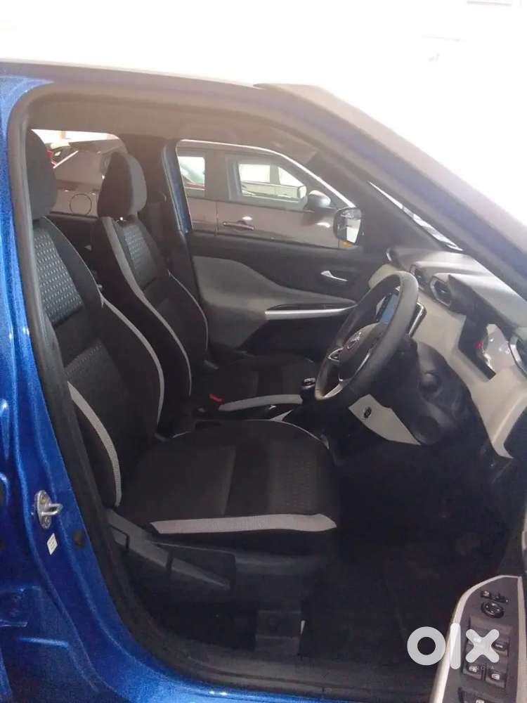 A Nissan Magnite Sedan Turbo Mt Xv Bsvi