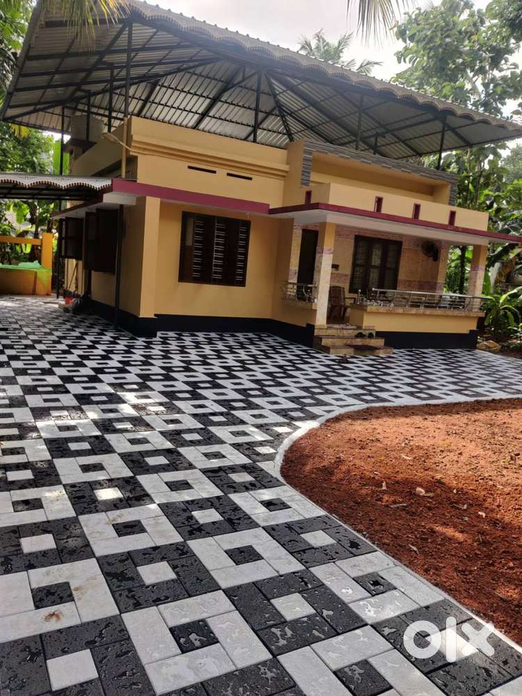 13.59 cent Thazhutala property with building