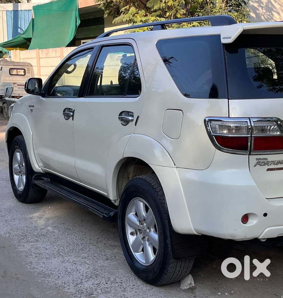 Toyota Fortuner 3.0 4x4 Manual, 2011, Diesel