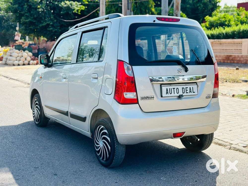 Maruti Suzuki Wagon R 1.0 Vxi Plus (o) Amt, 2016, Petrol
