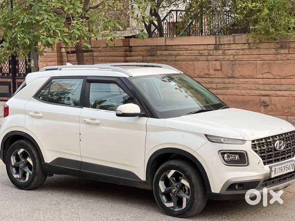 Hyundai Venue Petrol 2021