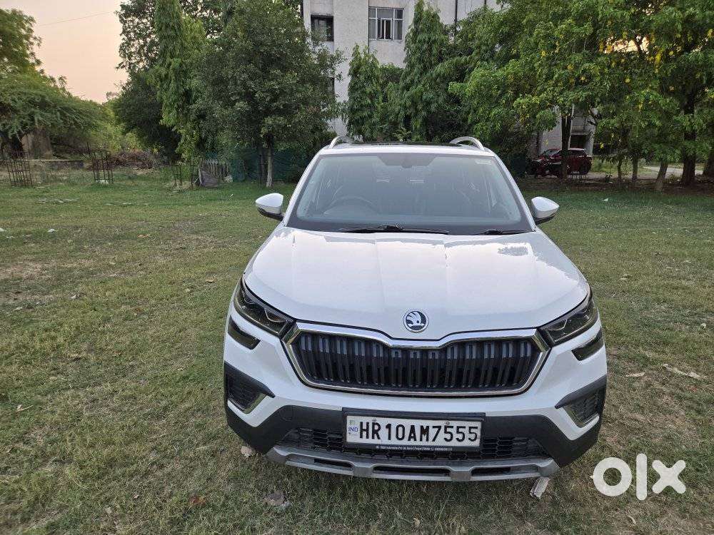Skoda Kushaq 1.0 Tsi Style At (6 Airbags), 2021, Petrol